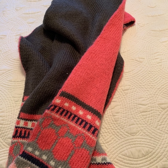 Bright pink/gray scarf,The Gap!! Like new - Picture 4 of 8